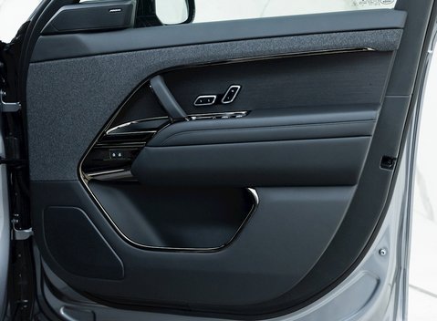 Land Rover Range Rover Sport D300 Autobiography 20