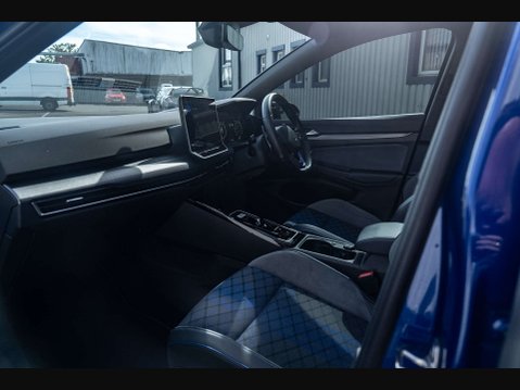 Volkswagen Golf 2.0 Golf R Black Edition TSi 4Motion Semi-Auto 4WD 5dr 9