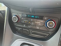 Ford Kuga 2.0 TDCi EcoBlue Titanium Edition SUV 5dr Diesel Powershift Euro 6 (120 ps) 27