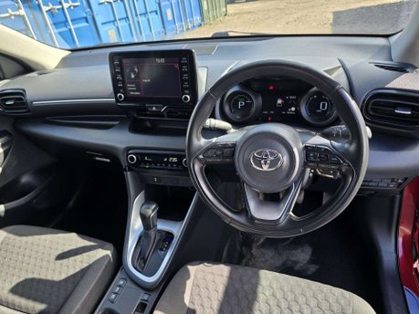 Toyota Yaris 1.5 VVT-h Design Hatchback 5dr Petrol Hybrid E-CVT Euro 6 (s/s) (116 ps) 21