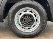 Iveco Daily 35S14V Hi-Matic Panel Van - Air Con / Auto / Car Play 32