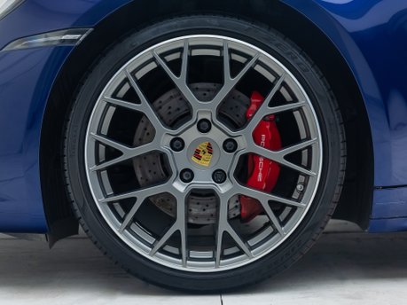 Porsche 911 Carrera S (992) 