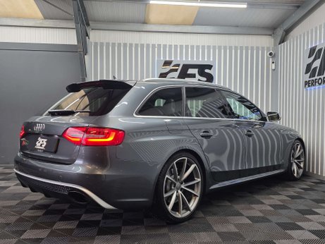Audi RS4 4.2 FSI V8 Estate 5dr Petrol S Tronic quattro Euro 5 (450 ps) 2