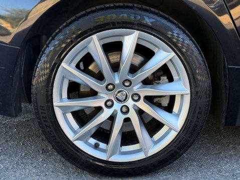 Jaguar XF 2.2d SE Saloon 4dr Diesel Auto Euro 5 (s/s) (190 ps) 71