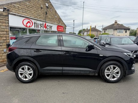 Vauxhall Grandland X SE PREMIUM 6
