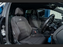 Volkswagen Golf 2.0 Golf R TSi Semi-Auto 4WD 3dr 10