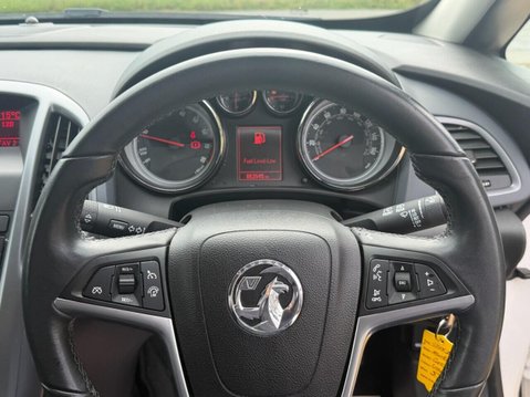 Vauxhall Astra GTC 1.6i Turbo Limited Edition Coupe 3dr Petrol Manual Euro 6 (s/s) (200 ps) 11