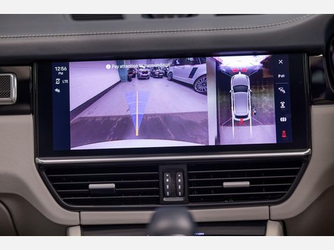Porsche Cayenne 3.0 V6 E-Hybrid 17.9kWh Platinum Edition TiptronicS 4WD Euro 6 (s/s) 5dr (3 51