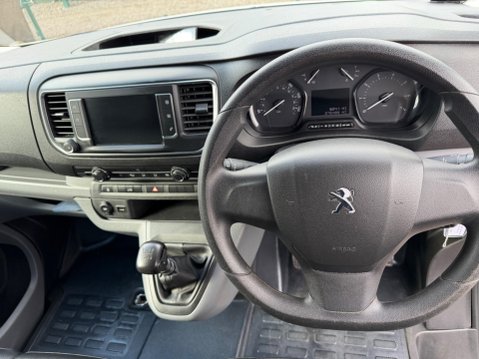 Peugeot Expert 1.5 BlueHDi 1000 Professional Premium Standard Panel Van MWB Euro 6 (s/s) 6 11