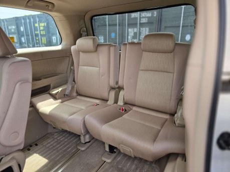 Toyota Alphard Auto+Hybrid+7Seats+Clean 6