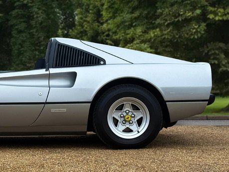 Ferrari 308 GTS 11