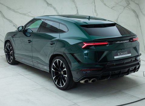 Lamborghini Urus S 12