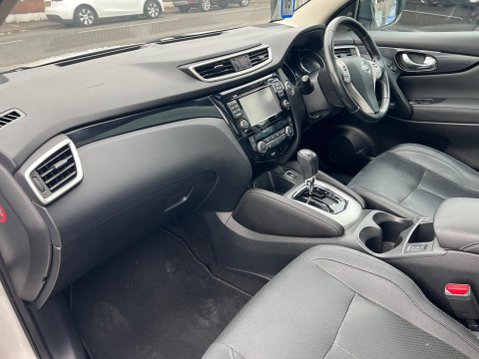 Nissan Qashqai 1.6 dCi Tekna XTRON 2WD Euro 5 (s/s) 5dr 23
