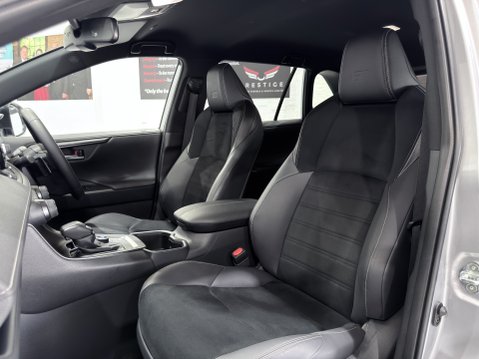 Toyota Rav 4 GR SPORT 39