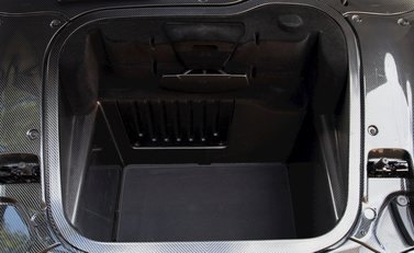 Porsche 918 Spyder Weissach 34