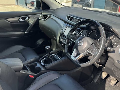 Nissan Qashqai TEKNA DCI 9