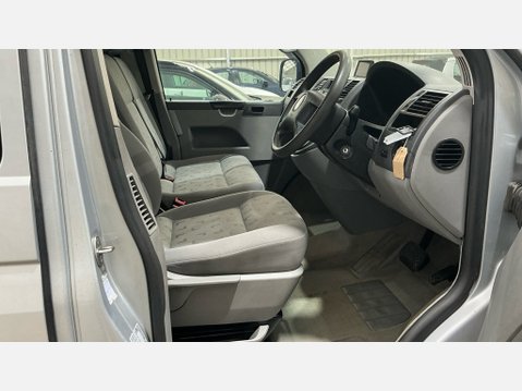 Volkswagen Transporter T30 SWB SHUTTLE SE TDI 11
