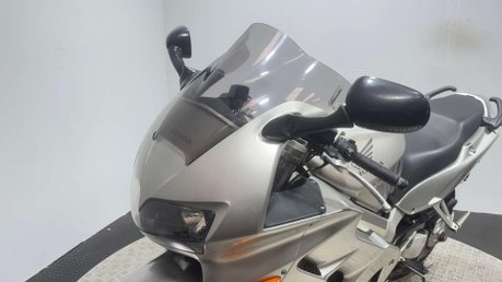 Honda VFR 1998 69K PROJECT BIKE VERY CLEAN SPARES OR REPAIR INJECTED NO VTEC 800CC 8