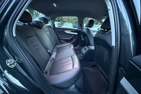 Audi A4 TDI SPORT AUTOMATIC -VIRTUAL COCKPIT -APPLE CARPLAY -REVERSE CAMERA 18