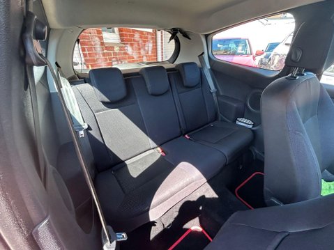 Renault Clio 1.2 TCe 16v Dynamique 3dr 15