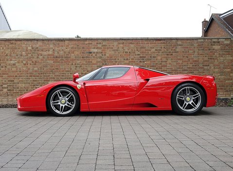 Ferrari Enzo 37
