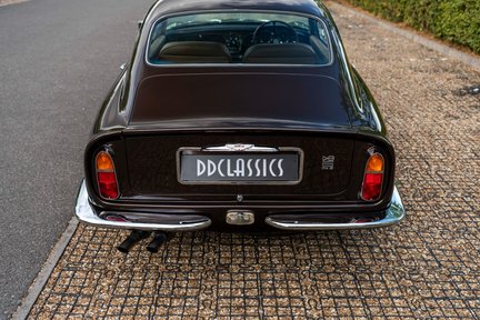 Aston Martin DB6 MKII 14