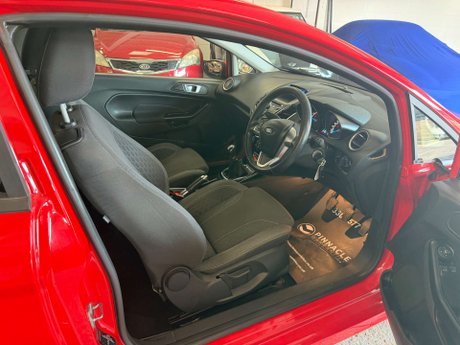 Ford Fiesta 1.0T EcoBoost Zetec S Hatchback 3dr Petrol Manual Euro 5 (s/s) (125 ps) 11