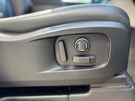 Land Rover Defender 3.0 FIRST EDITION MHEV 30