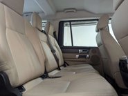 Land Rover Discovery 3.0 Discovery SE Tech SDV6 Auto 4WD 5dr 51