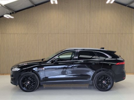 Jaguar F-Pace 2.0 F-PACE Portfolio AWD D Auto 4WD 5dr 17