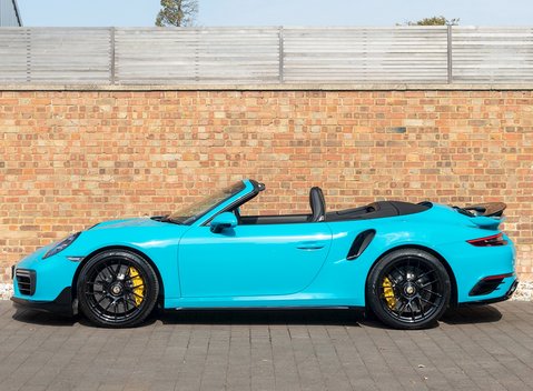 Porsche 911 (991.2) Turbo S Cabriolet 2
