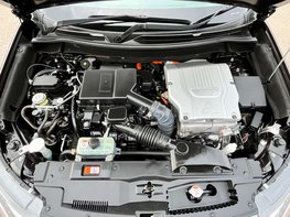 Mitsubishi Outlander 2.4 Outlander Dynamic PHEV CVT 4WD 5dr 7