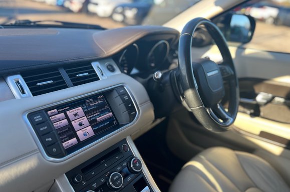 Land Rover Range Rover Evoque 2.2 SD4 PRESTIGE AUTO 36