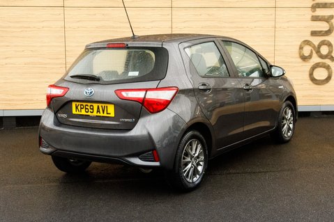 Toyota Yaris VVT-I ICON 2