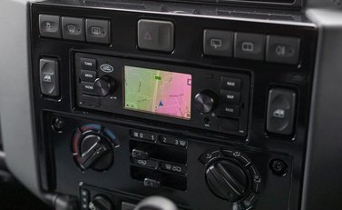 Land Rover Defender 90 Works V8 70th Edition 18