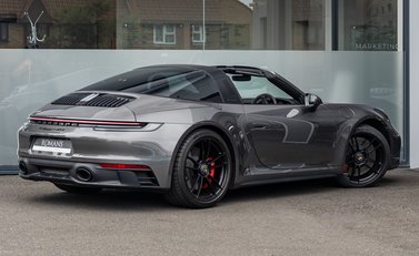 Porsche 911 Targa 4 GTS (992) 4