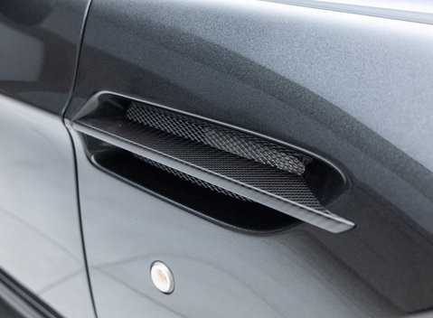 Aston Martin V12 Vantage ROADSTER 46