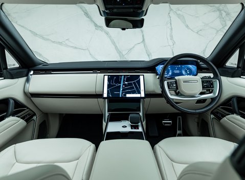 Land Rover Range Rover P460e Autobiography LWB 24