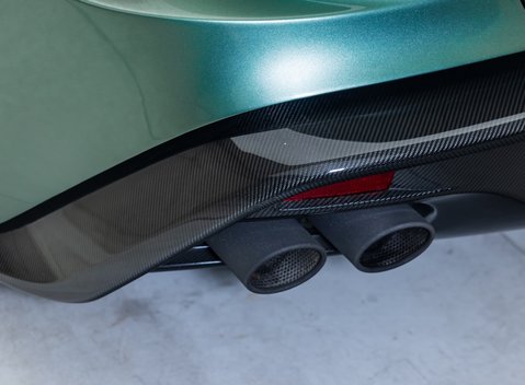 Aston Martin Vanquish Zagato Speedster 32