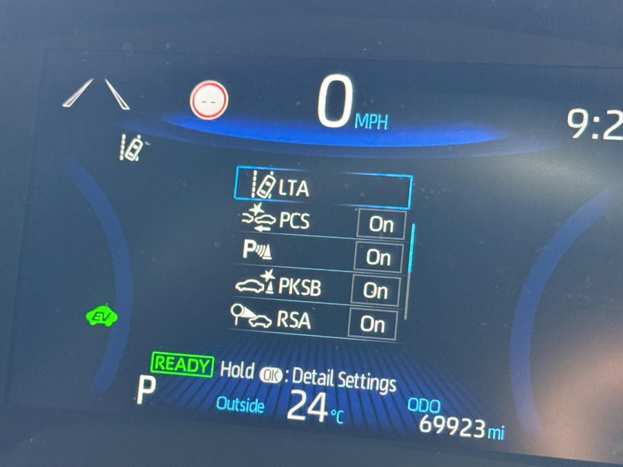 2023 Toyota Corolla — image 31