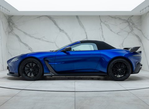Aston Martin V12 Vantage ROADSTER 7