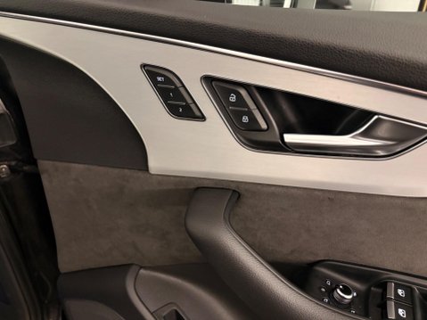 Audi Q7 3.0 TDI V6 50 S line Tiptronic quattro Euro 6 (s/s) 5dr 36