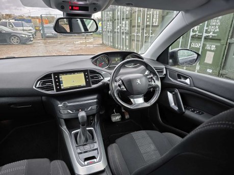 Peugeot 308 1.2 PureTech Allure Hatchback 5dr Petrol EAT Euro 6 (s/s) (130 ps) 54