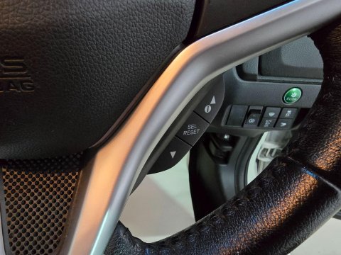 Honda Fit 1.5 VVTi Hybrid 37