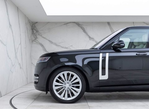 Land Rover Range Rover P530 First Edition 30