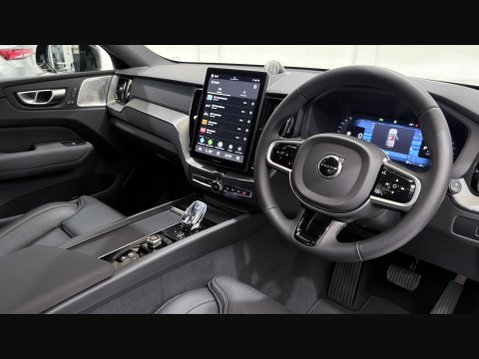 Volvo XC60 B5 ULTRA BLACK EDITION AWD 44