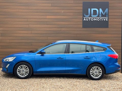 Ford Focus 1.0 Focus Titanium 5dr 8