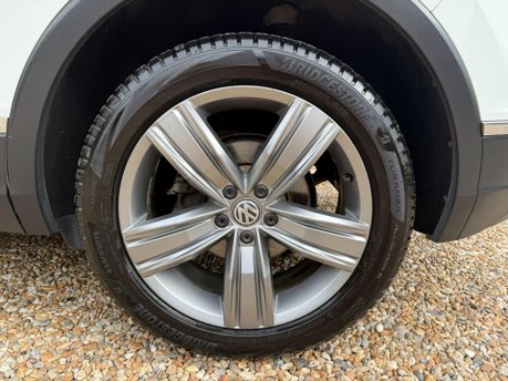 Volkswagen Tiguan 2.0 TDI SEL DSG 4Motion Euro 6 (s/s) 5dr 13