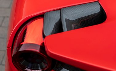 Ferrari 488 Pista 33