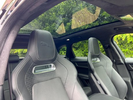 Jaguar F-Pace 2.0 D200 MHEV R-Dynamic HSE Black Auto AWD Euro 6 (s/s) 5dr 8